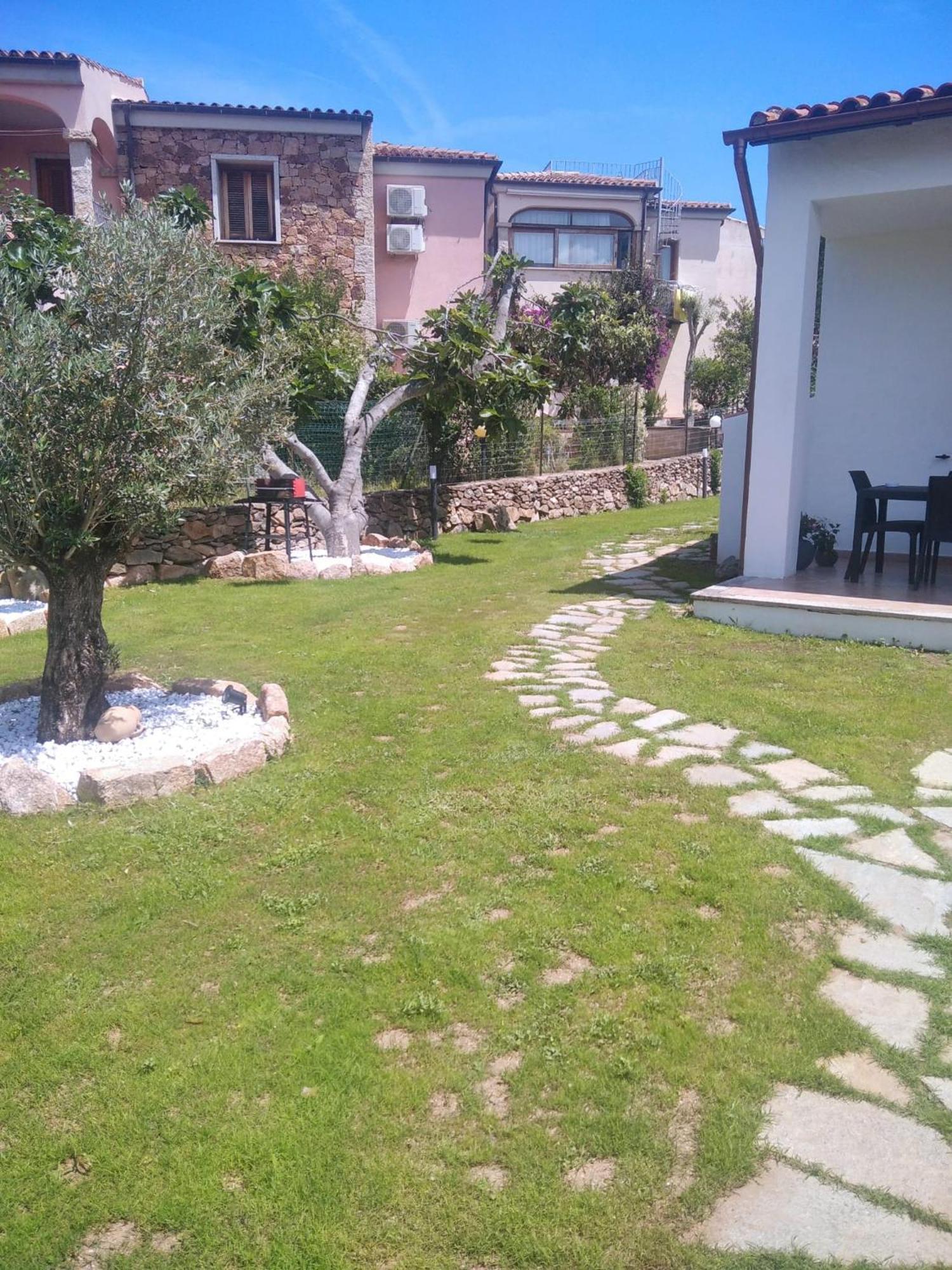 Villetta Cala D'Ambra ซาน เตโอโดโร ภายนอก รูปภาพ